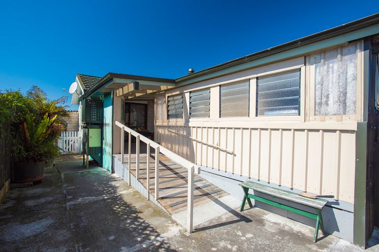 Photo of property in 18 Elsdon Best Street, Riverdale, Gisborne, 4010