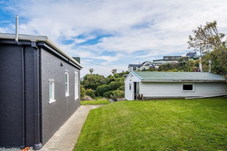 Photo of property in 8 Gordon Road, Plimmerton, Porirua, 5026