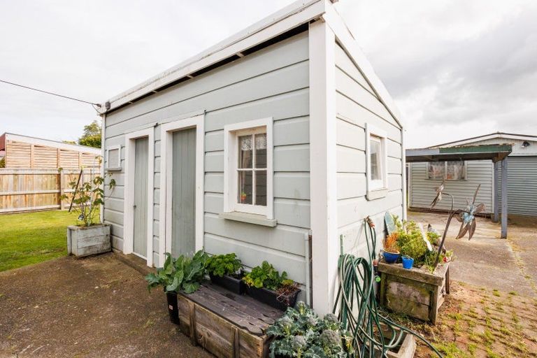 Photo of property in 38 Queen Street, Feilding, 4702