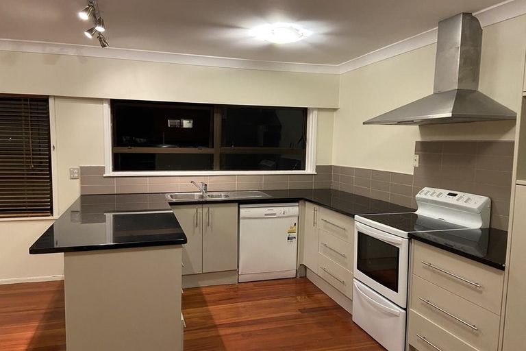 Photo of property in 3 Pedersen Place, Bucklands Beach, Auckland, 2012
