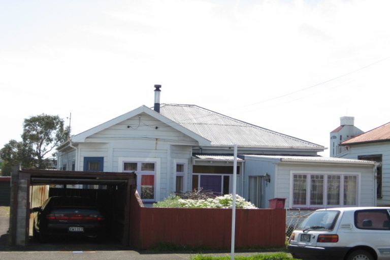 Photo of property in 77 Lemon Street, New Plymouth, 4310