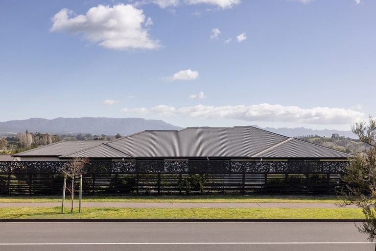 Photo of property in 1 Anglers Way, Omokoroa, 3114