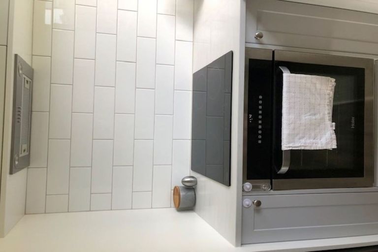 Photo of property in 1/34 Uxbridge Road, Mellons Bay, Auckland, 2014