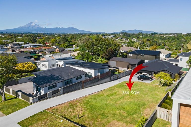 Photo of property in 28 Lismore Street, Strandon, New Plymouth, 4312