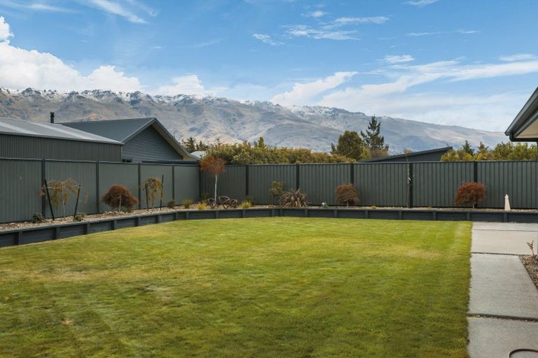 Photo of property in 39 Missy Crescent, Mount Pisa, Cromwell, 9383