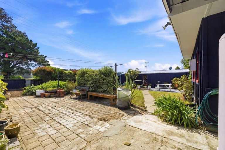 Photo of property in 12 Grierson Avenue, Amberley, 7481