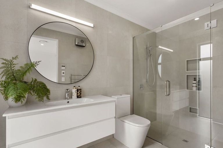 Photo of property in 52 Manakura Street, Russley, Christchurch, 8042