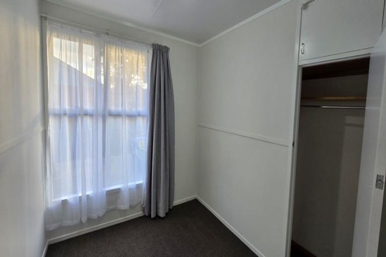Photo of property in 87 Arimu Road, Papakura, 2110