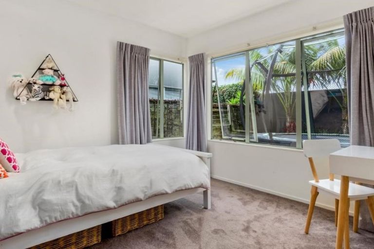 Photo of property in 1/14 Inga Road, Milford, Auckland, 0620
