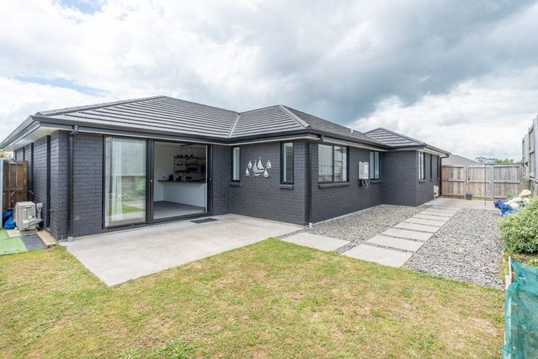 Photo of property in 1/10 Bostonkip Crescent, Fitzroy, Hamilton, 3282