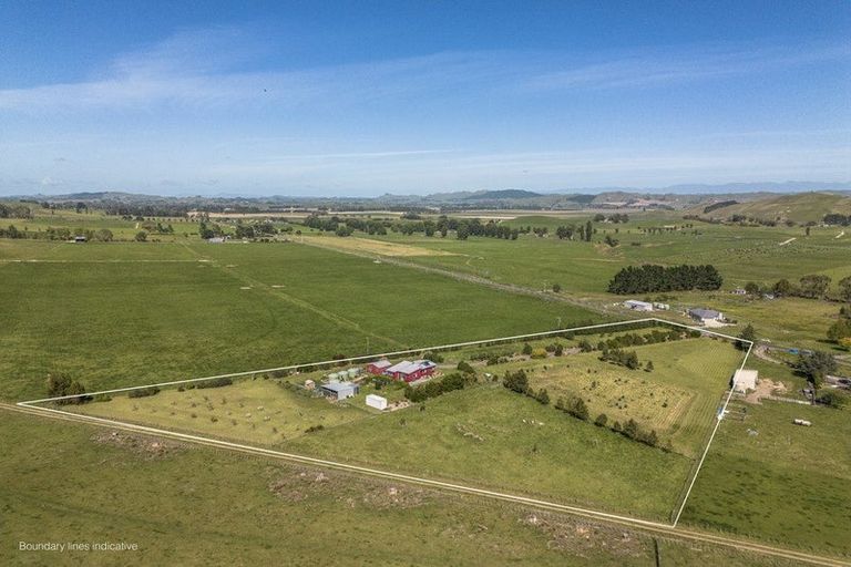 Photo of property in 416 Te Kura Road, Otane, 4277