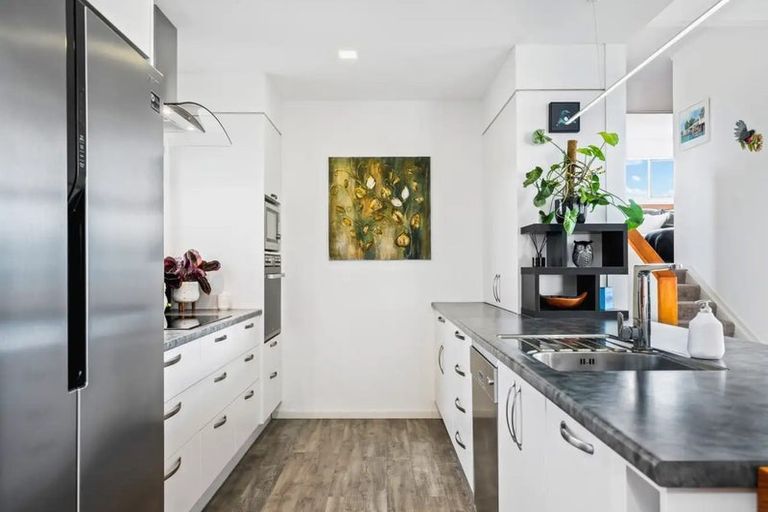 Photo of property in 70 Kohe Street, Parahaki, Whangarei, 0112