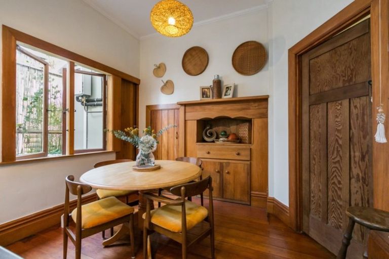 Photo of property in 20 Enfield Road, Hospital Hill, Napier, 4110