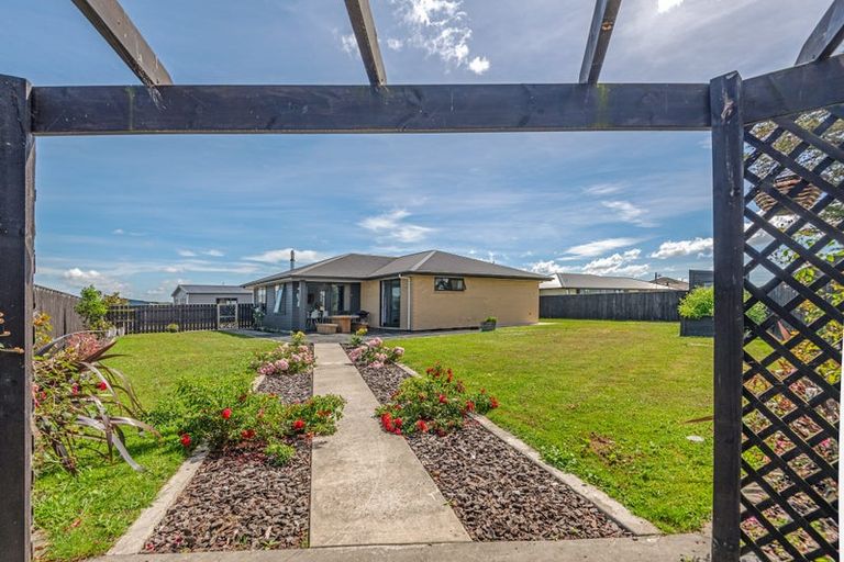 Photo of property in 15 George Street, Bulls, 4818