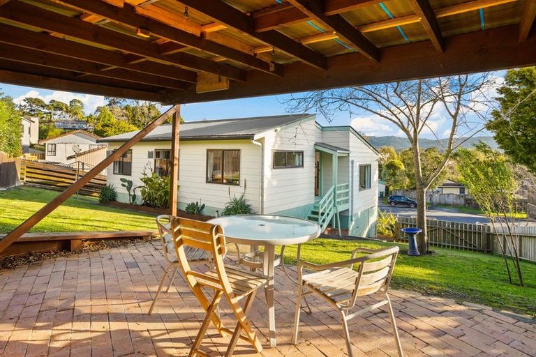 Photo of property in 26 Adam Sunde Place, Glen Eden, Auckland, 0602