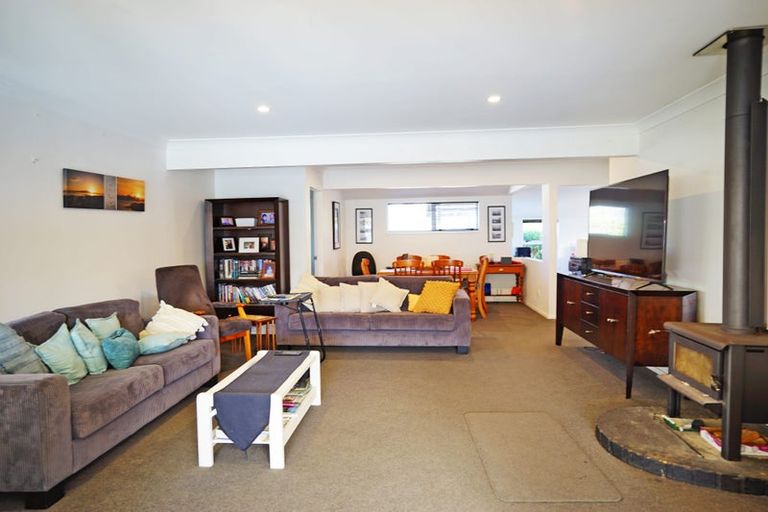 Photo of property in 223 Pine Valley Road, Dairy Flat, Silverdale, 0992