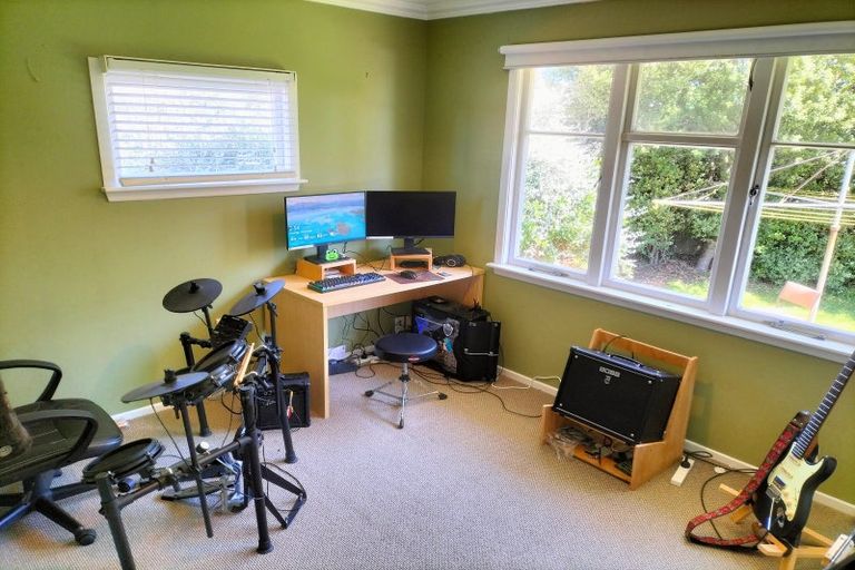 Photo of property in 27 Galt Street, Hawera, 4610