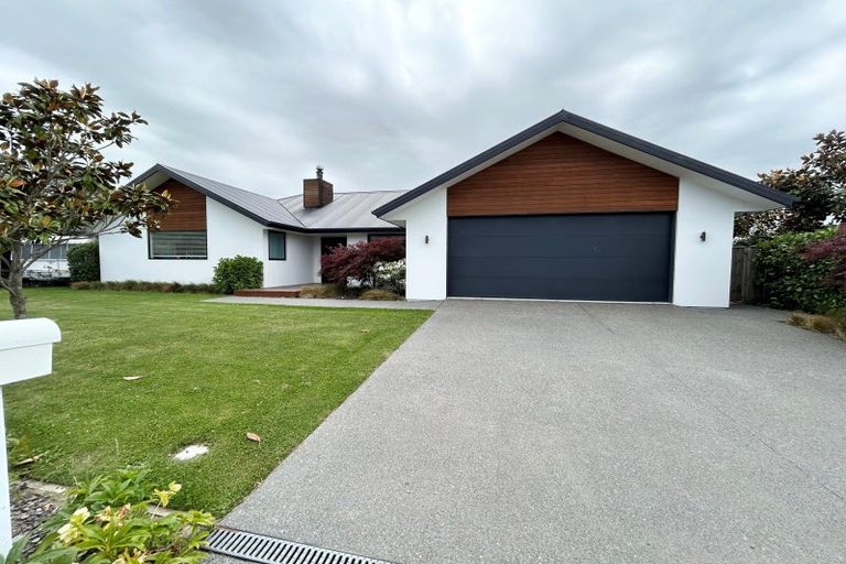 Photo of property in 1 Kingsdowne Drive, West Melton, 7618