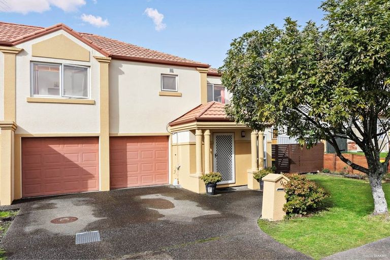 Photo of property in 9 Bickleigh Grove, New Lynn, Auckland, 0600