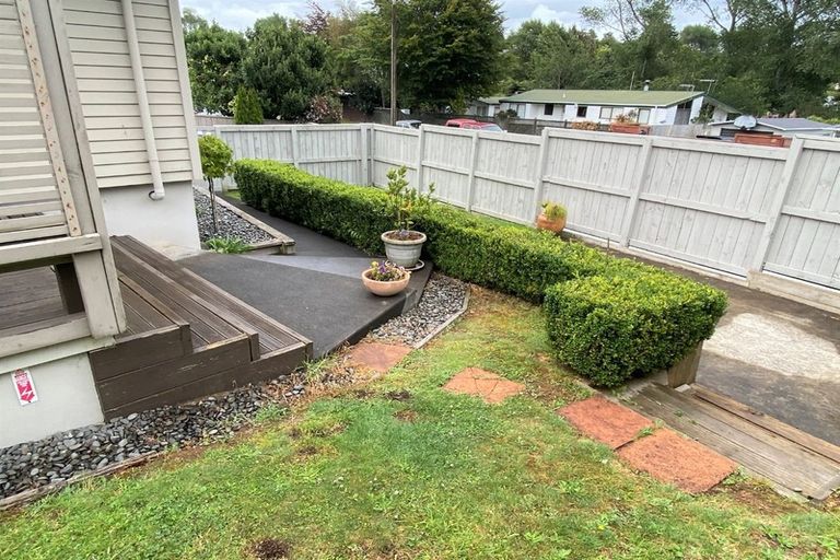 Photo of property in 9 Heaphy Street, Westown, New Plymouth, 4310