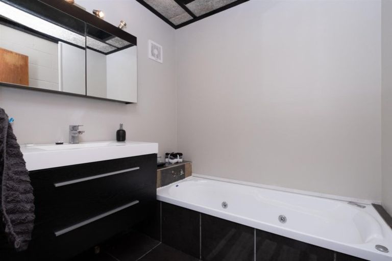 Photo of property in 2 Ulysses Street, Stratford, 4332