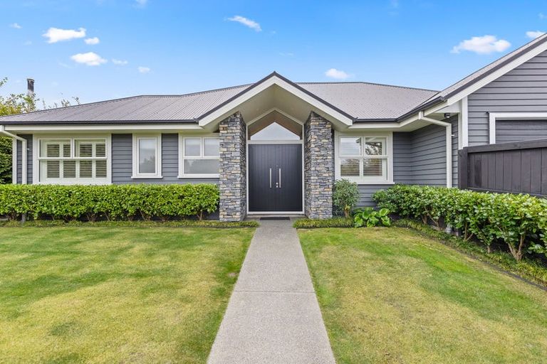 Photo of property in 95 Office Road, Merivale, Christchurch, 8014