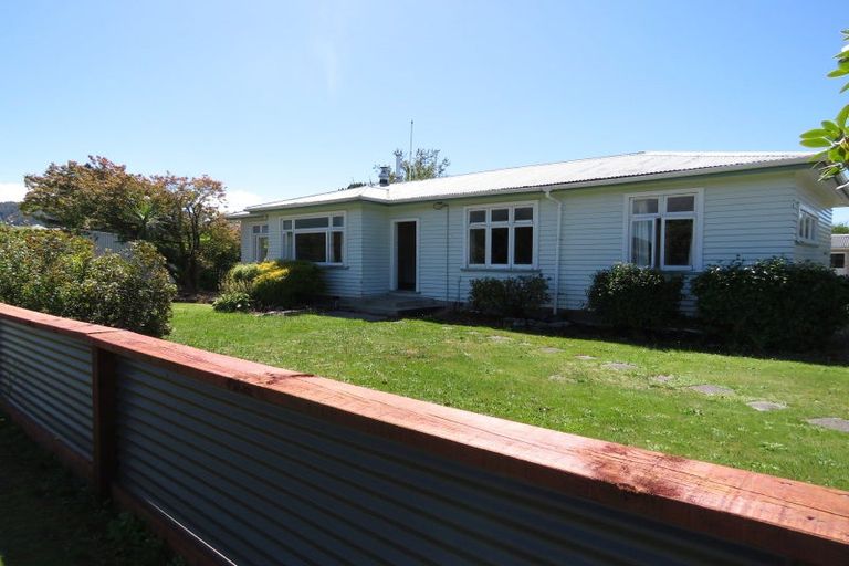 Photo of property in 30 Cavell Street, Reefton, 7830