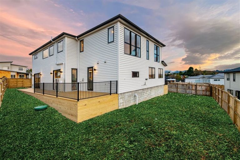 Photo of property in 12 Cumulus Way, Ranui, Auckland, 0612