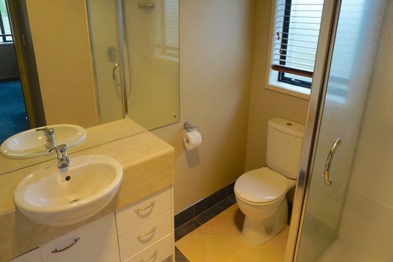 Photo of property in 5 Duntrune Road, Flat Bush, Auckland, 2016