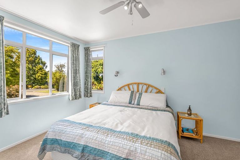 Photo of property in 93 Tarapatiki Drive, Whitianga, 3510