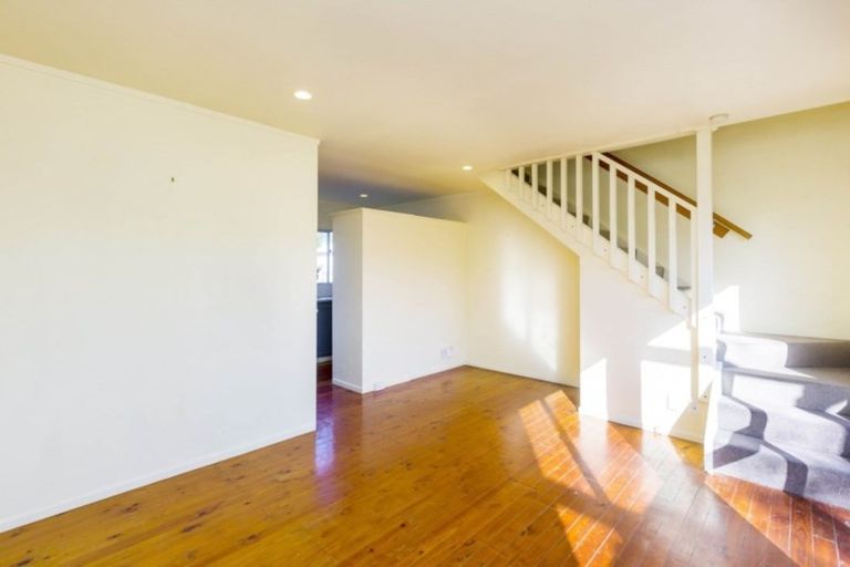 Photo of property in 7/3 Wilford Street, Wallaceville, Upper Hutt, 5018