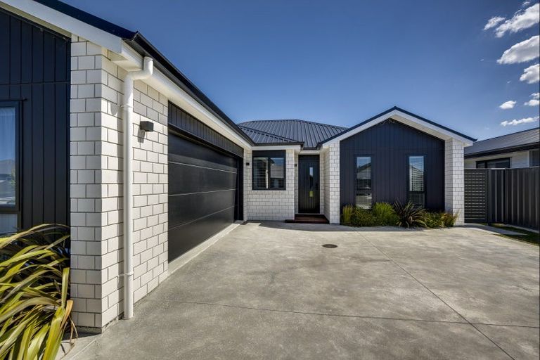 Photo of property in 7 Monowai Street, Poraiti, Napier, 4112