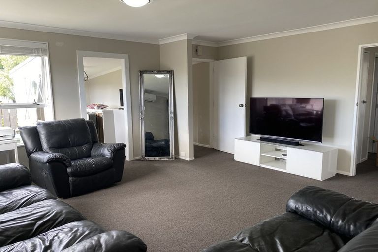 Photo of property in 2/10 Langwell Place, Papakowhai, Porirua, 5024
