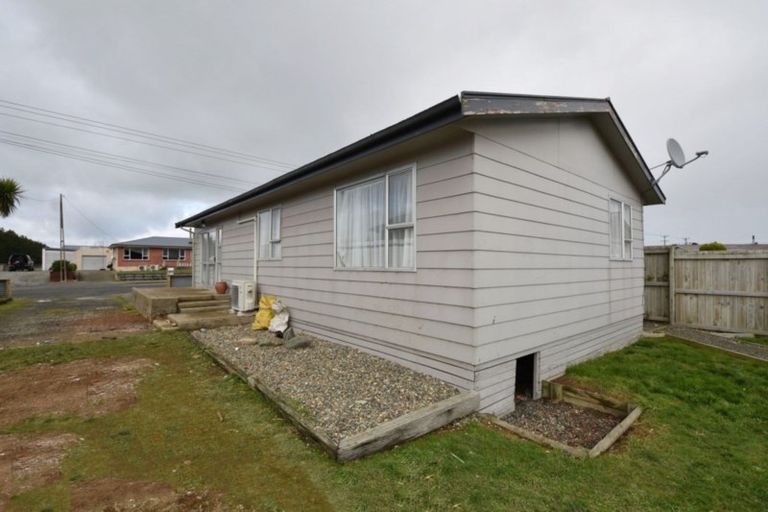 Photo of property in 124 Avon Road, Clifton, Invercargill, 9812