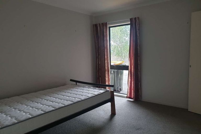 Photo of property in 2/60 Orangewood Drive, Northpark, Auckland, 2013