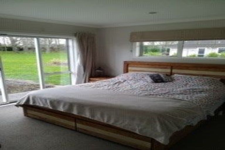 Photo of property in 3 Royal Oaks Lane, Newstead, Hamilton, 3286