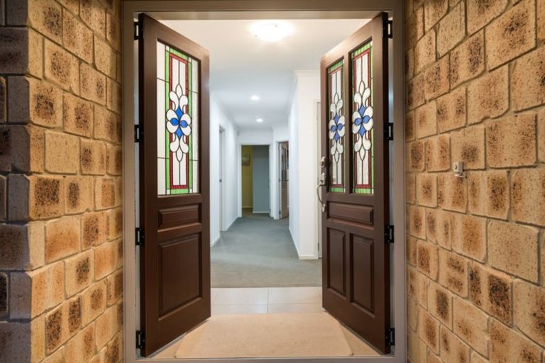 Photo of property in 6 Saratoga Court, Papamoa Beach, Papamoa, 3118