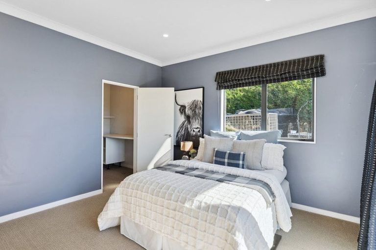 Photo of property in 9 Waitaheke Road, Te Horo, Otaki, 5581