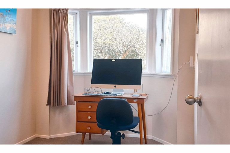 Photo of property in 14a South Lynn Road, Titirangi, Auckland, 0604