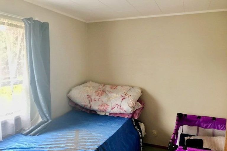 Photo of property in 21 Shalimar Place, Clover Park, Auckland, 2019