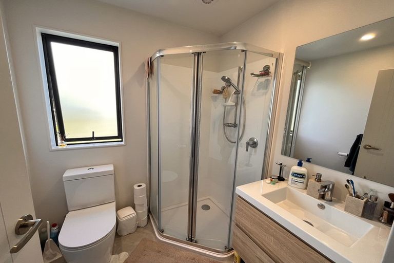 Photo of property in 12 Albert Pryor Avenue, Henderson, Auckland, 0612