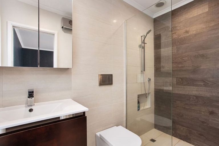 Photo of property in 154 Hamilton Avenue, Ilam, Christchurch, 8041