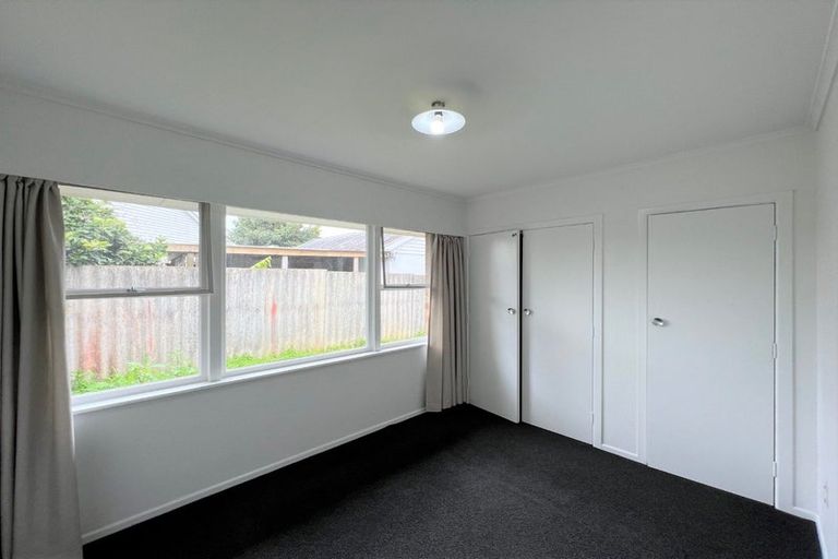 Photo of property in 1/2a Jennifer Place, Papatoetoe, Auckland, 2025