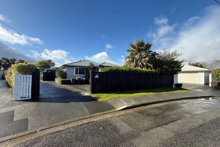 Photo of property in 10 Walnut Avenue, Strowan, Christchurch, 8052