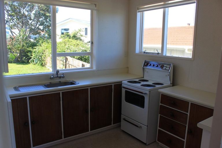 Photo of property in 5a Reese Jones Grove, Maungaraki, Lower Hutt, 5010