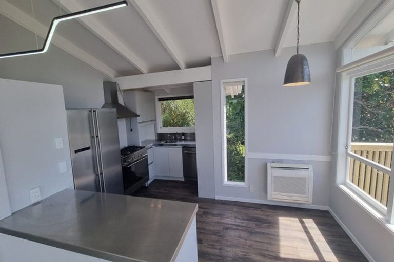 Photo of property in 1/5 Gull Lane, Mairangi Bay, Auckland, 0630