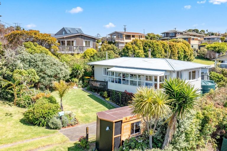 Photo of property in 4 Seatoun Avenue, Leigh, Warkworth, 0985