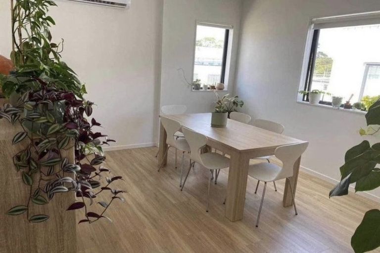 Photo of property in 31 Waka Street, Albany Heights, Auckland, 0632