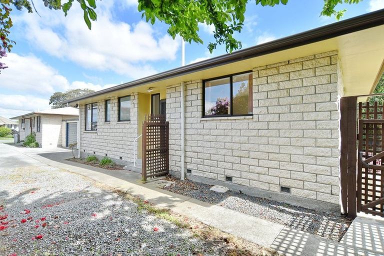 Photo of property in 2/121 Marlow Road, Aranui, Christchurch, 8061