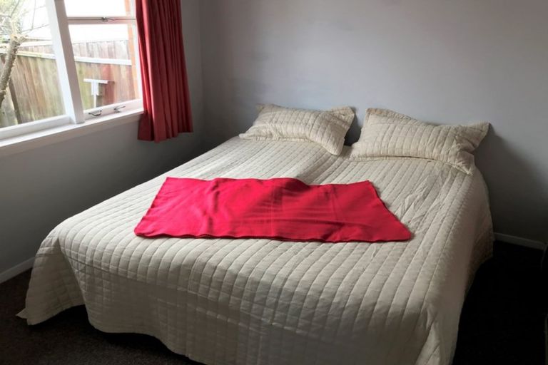 Photo of property in 142 Main Road, Redcliffs, Christchurch, 8081